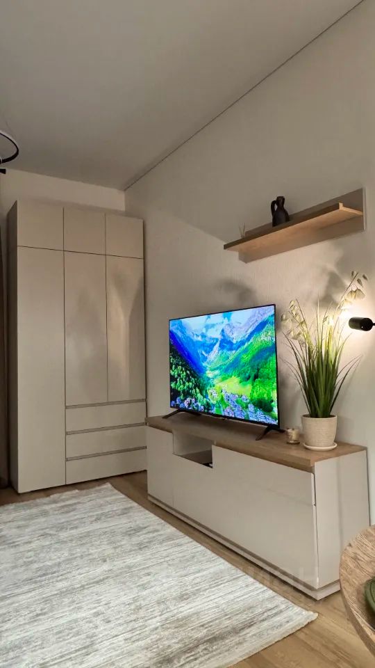 m. ZIL: Apartment, studio