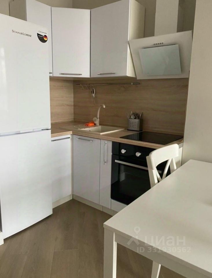 m. Khimki: Apartment, 2-rooms