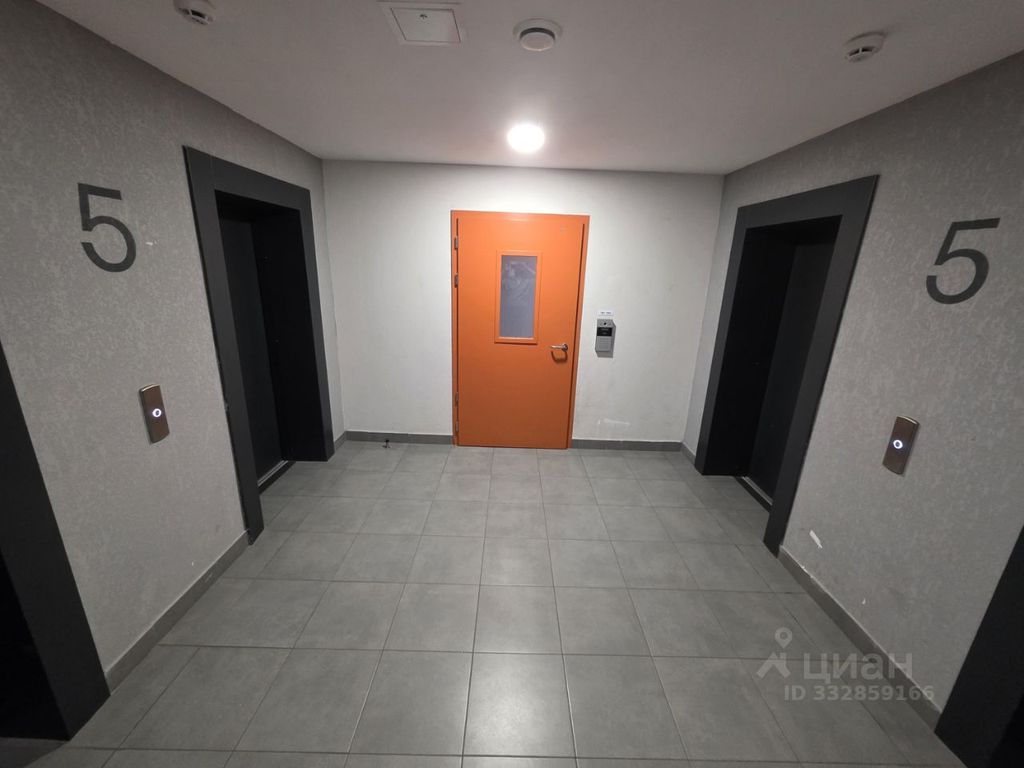 m. Aminyevskaya: Apartment, 2-rooms