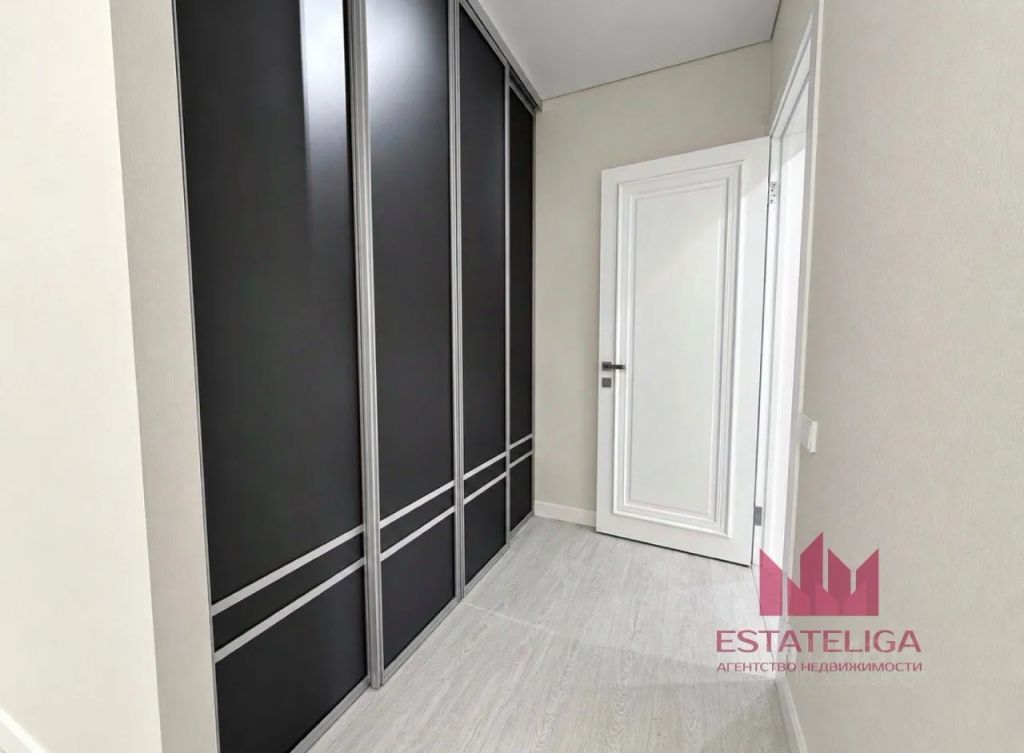 m. Oktyabrskoe pole: Apartment, 1-rooms