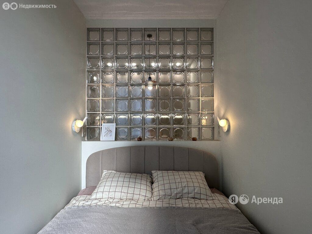 m. Maryina Roscha: Apartment, studio