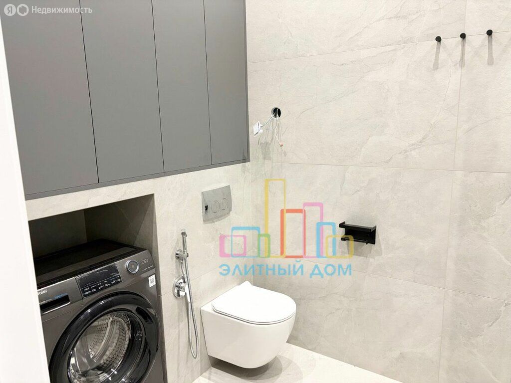 m. ZIL: Apartment, 2-rooms