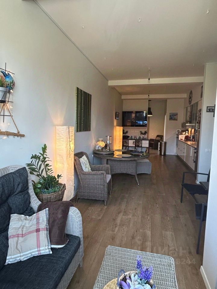 m. Pyatnitskoe shosse: Apartment, 3-rooms