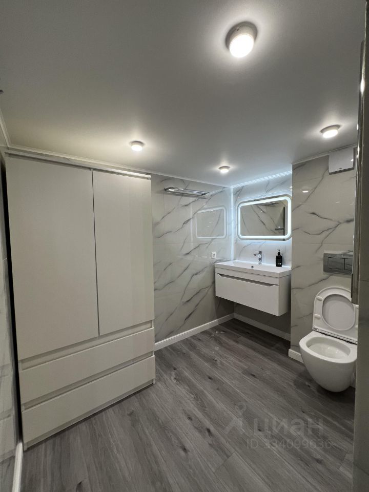 m. Serp i Molot: Apartment, 2-rooms