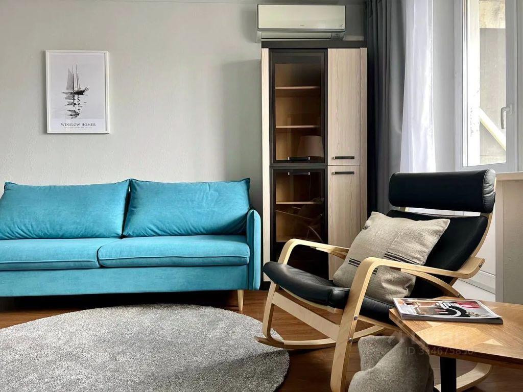 m. Ploschad trekh vokzalov: Apartment, 1-rooms
