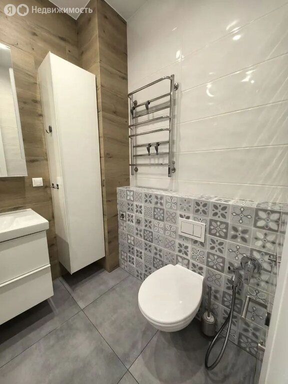 m. Botanichesky sad: Apartment, 2-rooms