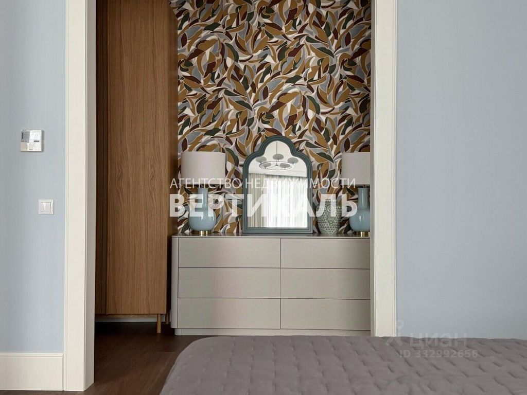 m. Delovoy tsentr (Vystavochnaya): Apartment, 5-rooms