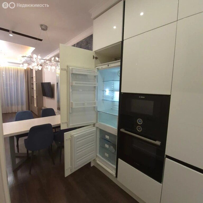 m. Molodezhnaya: Apartment, 2-rooms