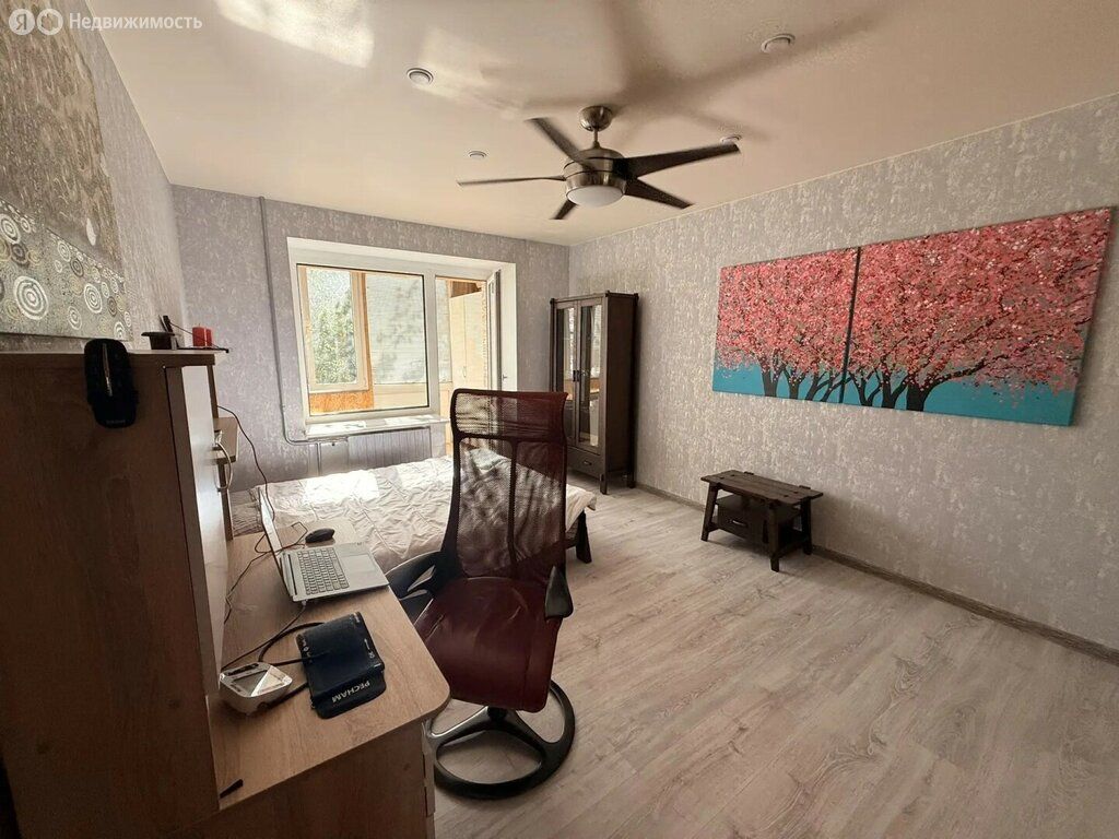 m. Barrikadnaya: Apartment, 2-rooms