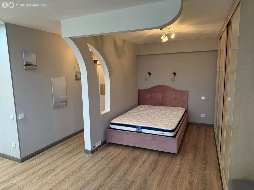 m. Shelepikha: Apartment, studio
