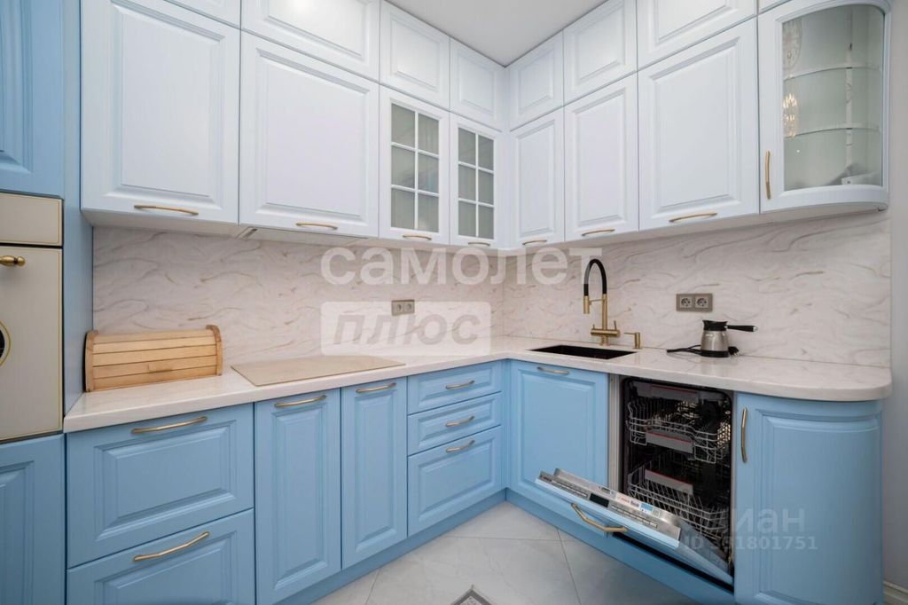 m. Novoperedelkino: Apartment, 2-rooms