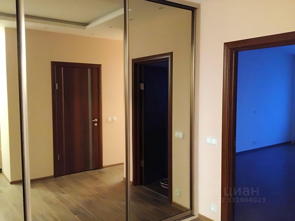 m. Narodnoe Opolchenie: Apartment, 2-rooms