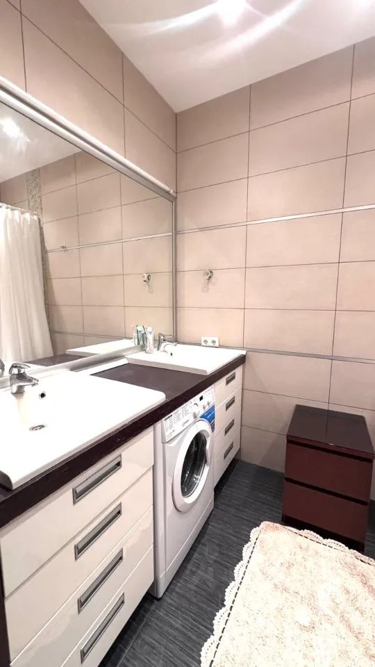 m. Oktyabrskoe pole: Apartment, 2-rooms