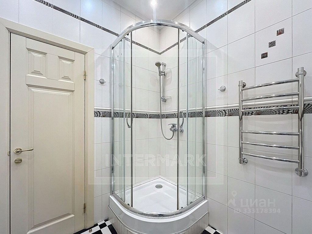 m. Mayakovskaya: Apartment, 4-rooms