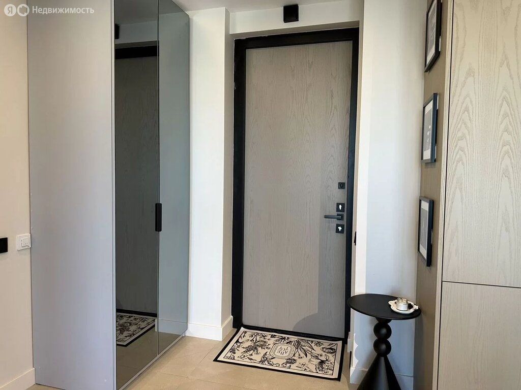 m. Dmitrovskaya: Apartment, studio