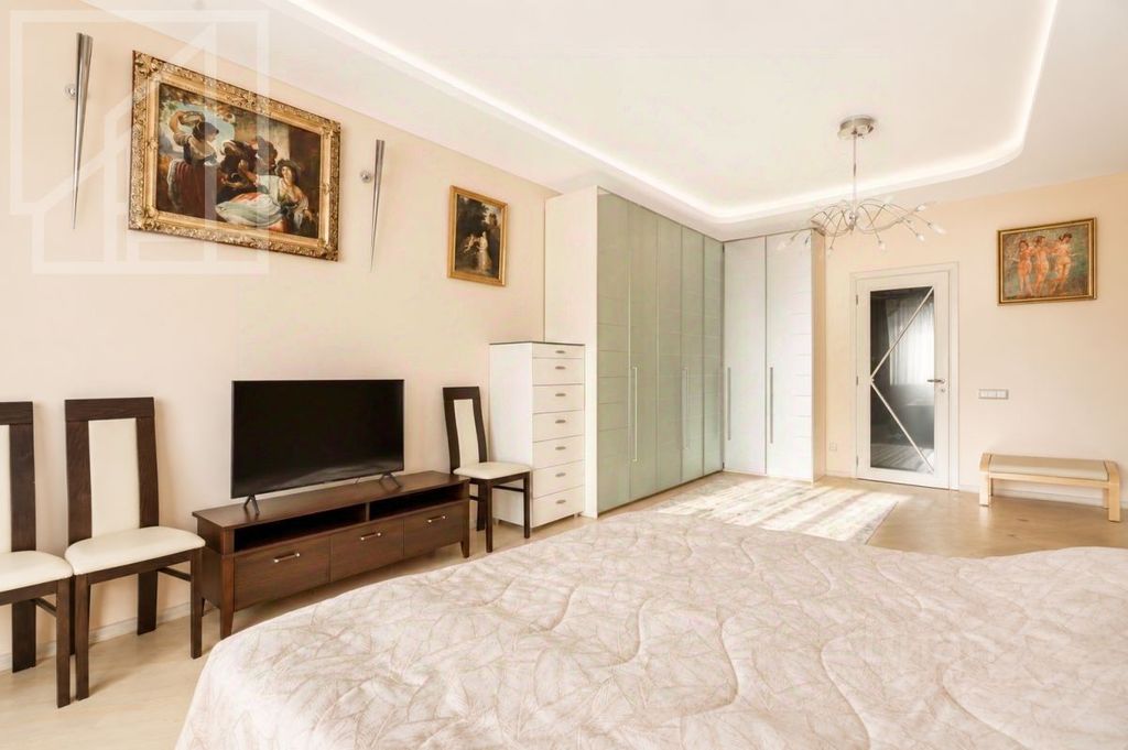 m. Arbatskaya: Apartment, 4-rooms