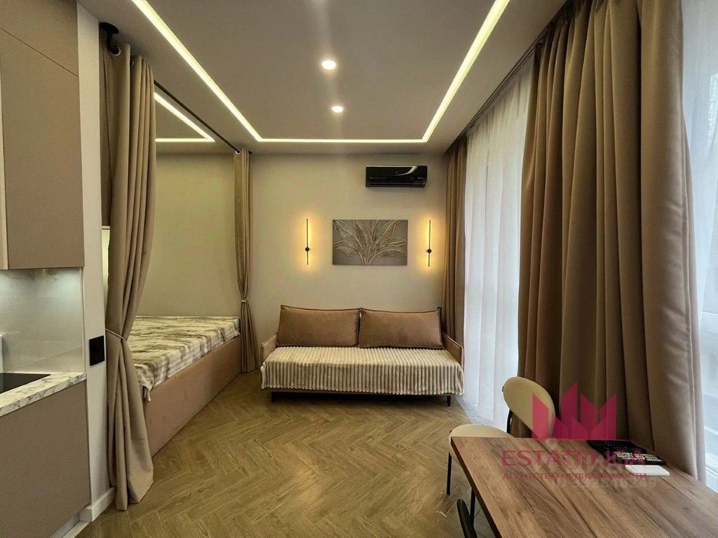 m. Zorge: Apartment, studio
