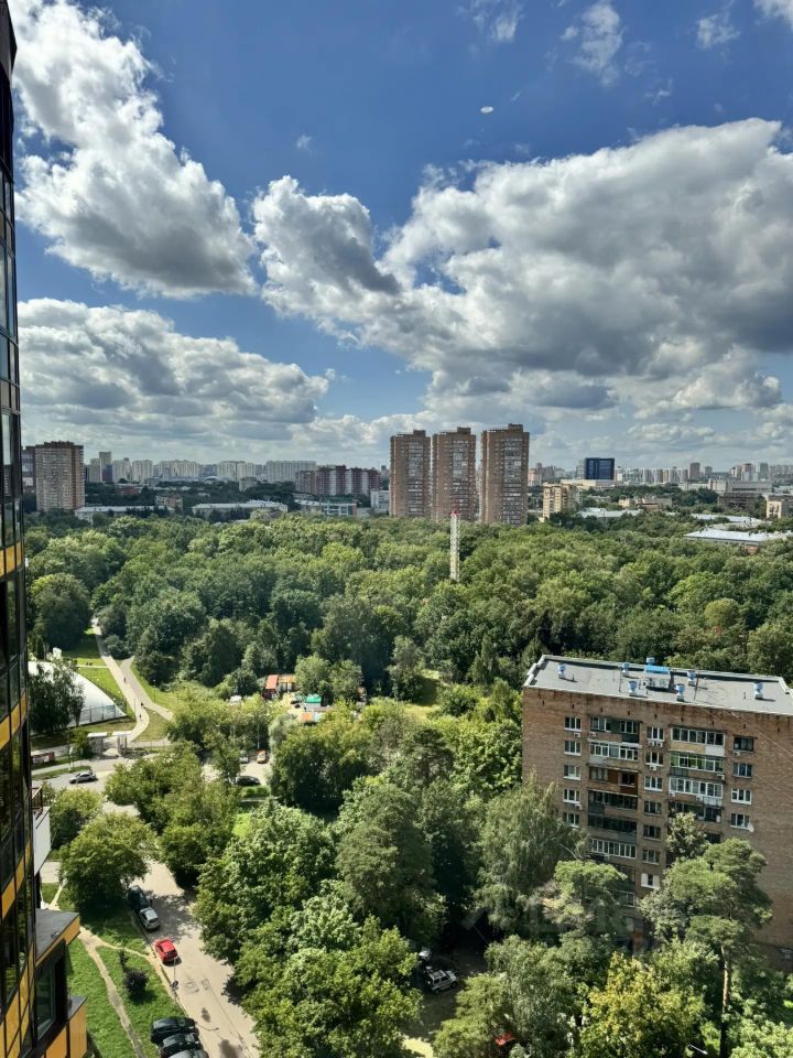 m. Khimki: Apartment, 3-rooms