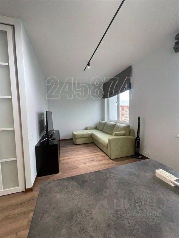 m. Oktyabrskoe pole: Apartment, 1-rooms