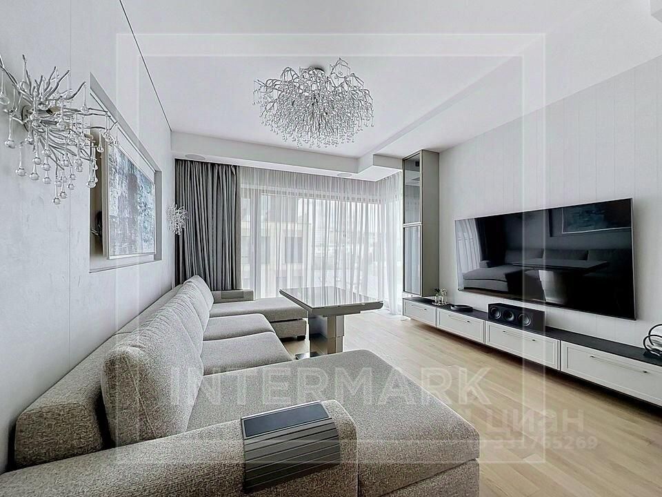 m. Novokuznetskaya: Apartment, 4-rooms