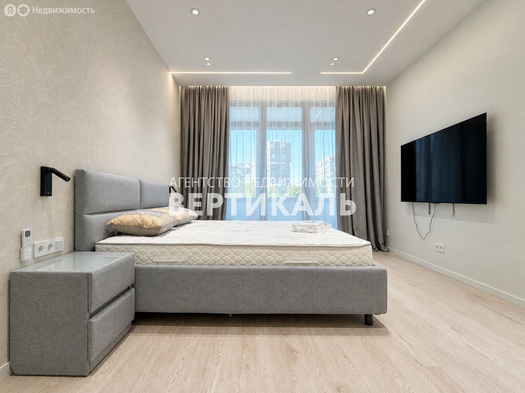 m. Spartak: Apartment, 3-rooms