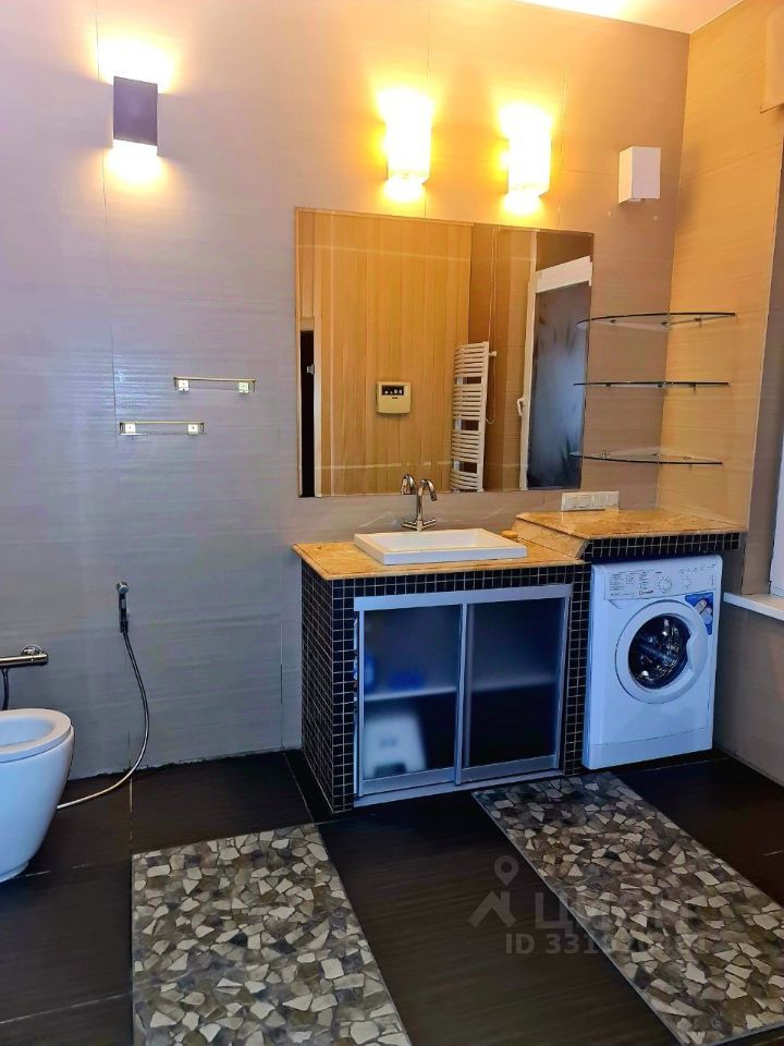 m. Ulitsa Akademika Koroleva: Apartment, 3-rooms