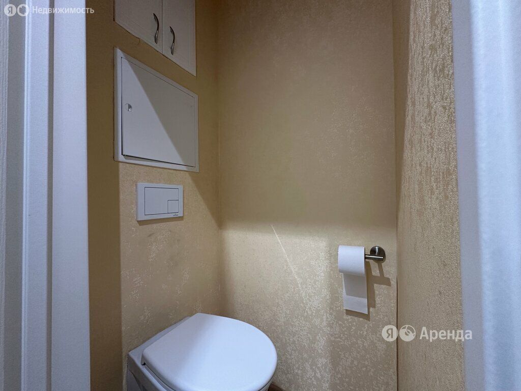 m. Lomonosovsky prospekt: Apartment, studio