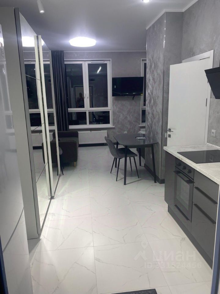 m. Aminyevskaya: Apartment, studio