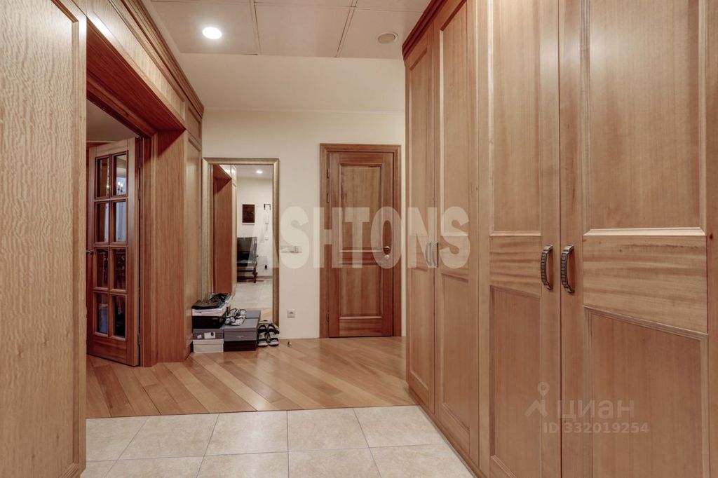 m. Smolenskaya: Apartment, 3-rooms