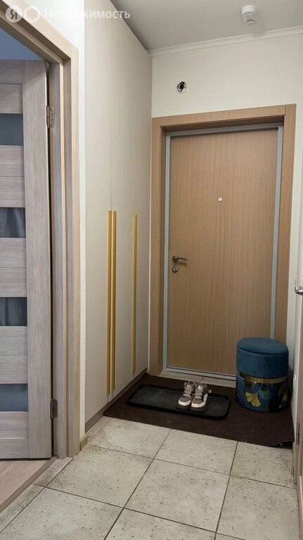 m. Rabochy Poselok: Apartment, 1-rooms