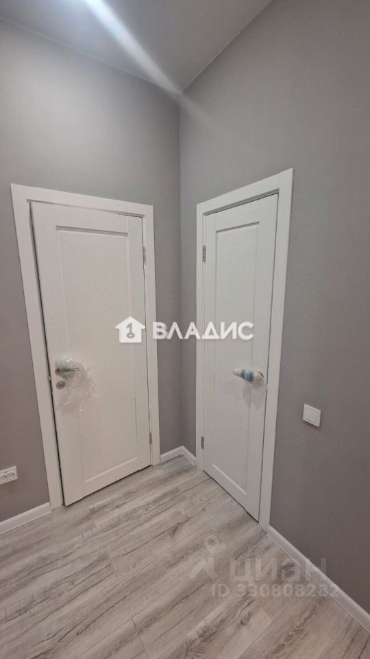 m. Solnechnaya: Apartment, 3-rooms