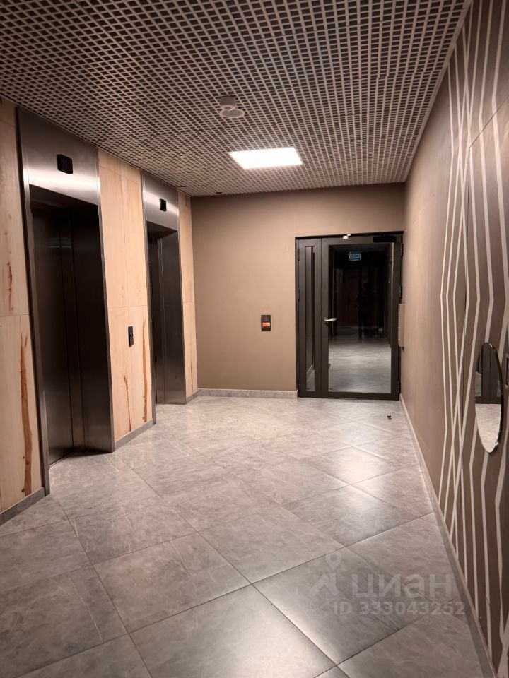 m. Rabochy Poselok: Apartment, studio