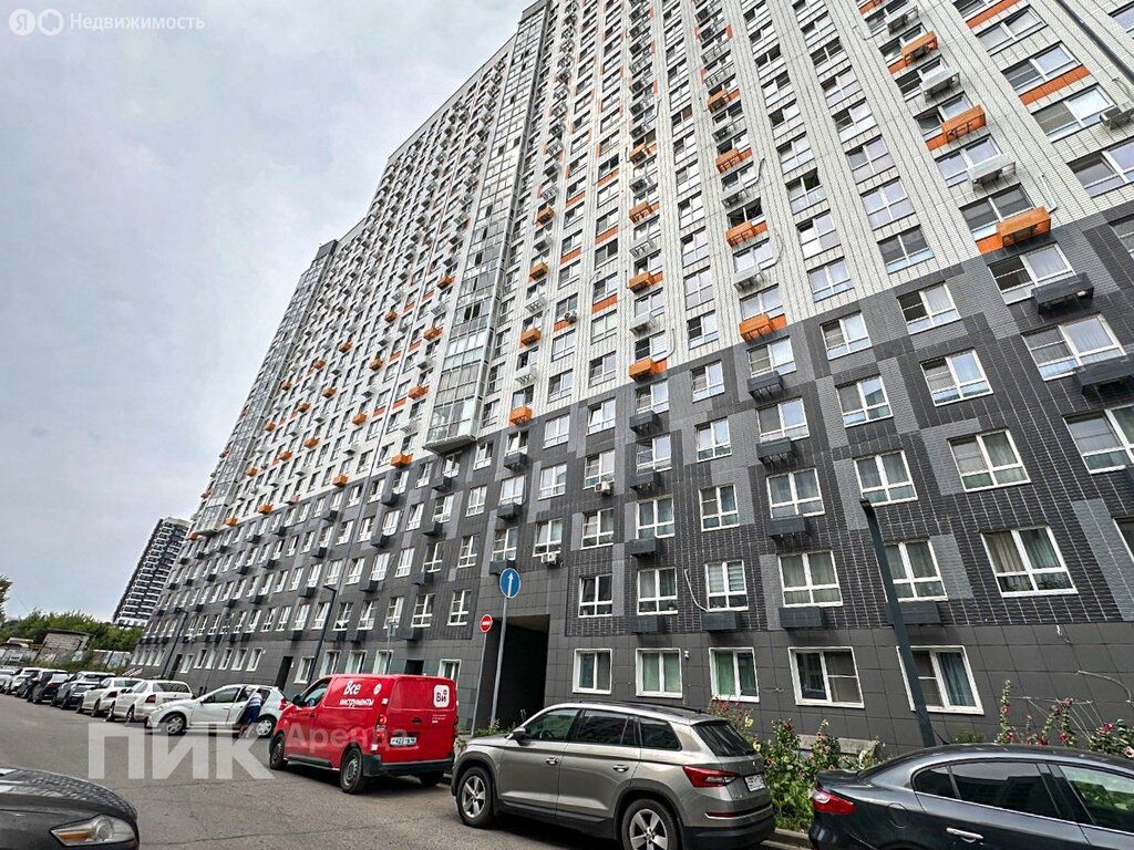 m. Lukhmanovskaya: Apartment, 1-rooms