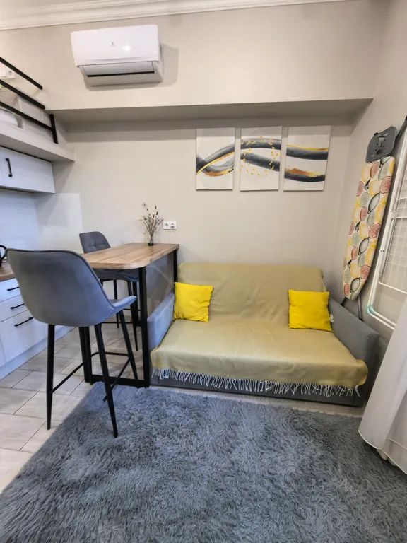 m. Botanichesky sad: Apartment, studio