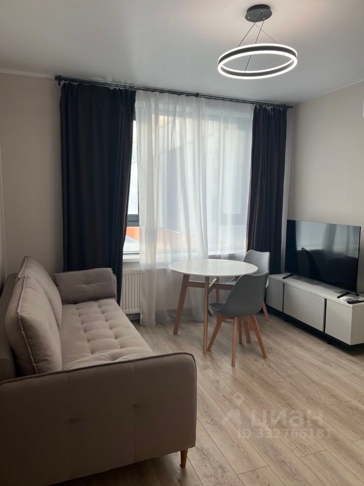 m. Strogino: Apartment, studio