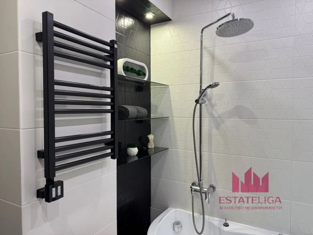 m. ZIL: Apartment, 2-rooms