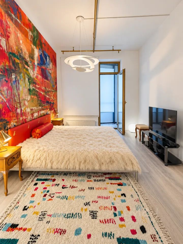 m. ZIL: Apartment, 2-rooms