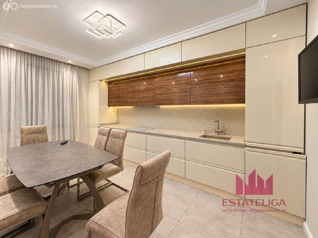 m. Aminyevskaya: Apartment, 2-rooms