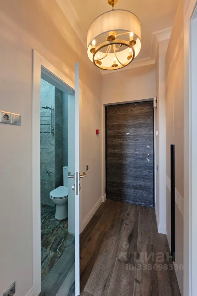 m. ZIL: Apartment, 1-rooms
