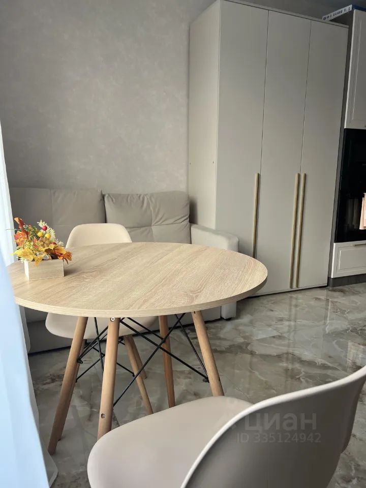 m. Anikeevka: Apartment, studio