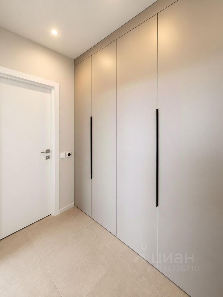 m. Trikotazhnaya: Apartment, 2-rooms