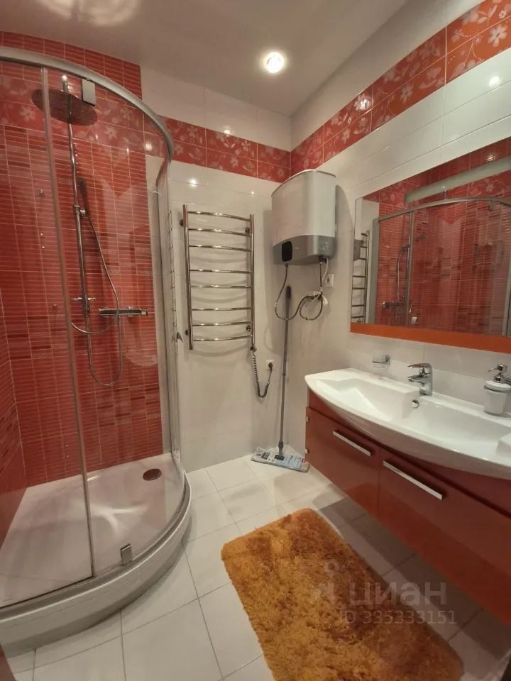 m. Pavshino: Apartment, 2-rooms