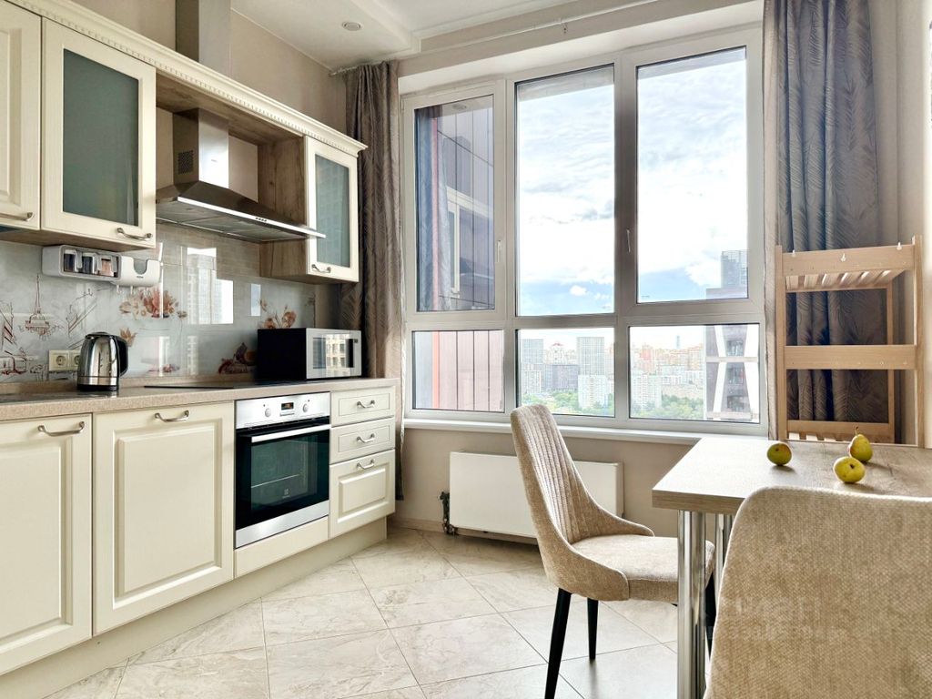 m. Aminyevskaya: Apartment, 2-rooms