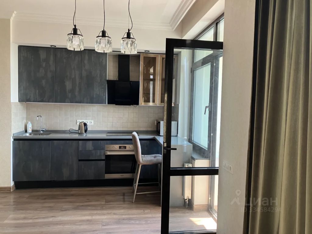m. Molodezhnaya: Apartment, studio