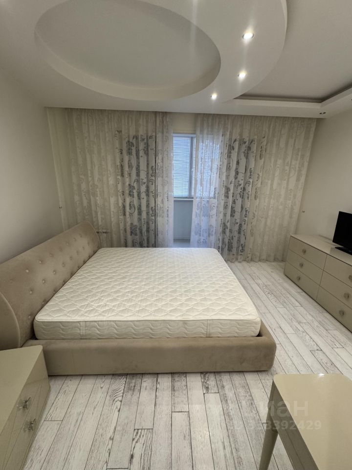 m. Opalikha: Apartment, 3-rooms