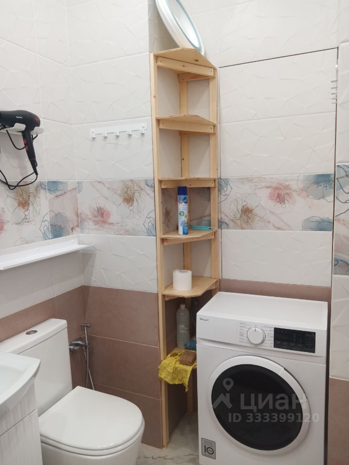 m. ZIL: Apartment, 2-rooms
