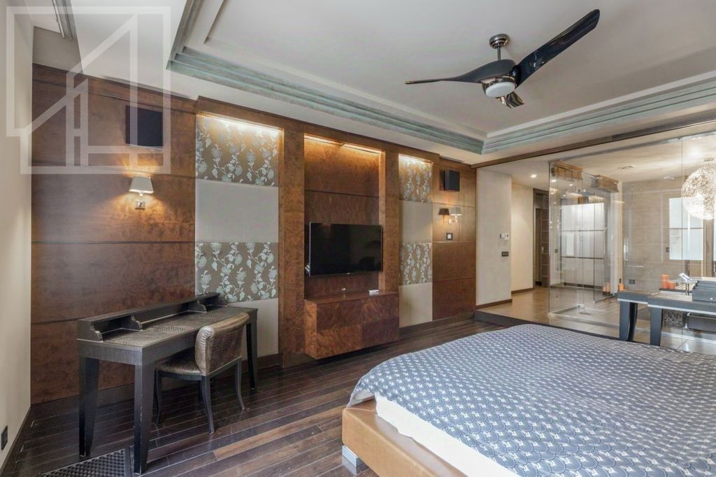 m. Kropotkinskaya: Apartment, 4-rooms