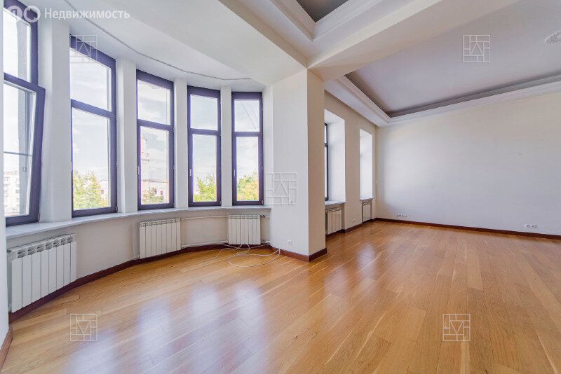 m. Chistye prudy: Apartment, 4-rooms
