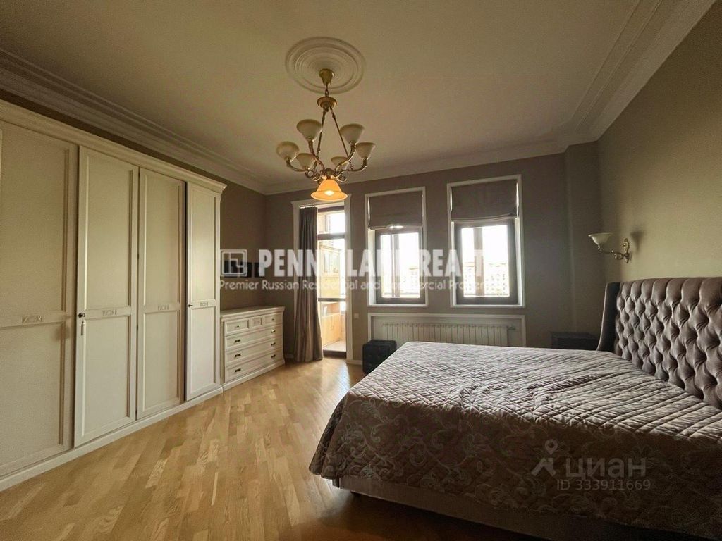 m. Mayakovskaya: Apartment, 4-rooms
