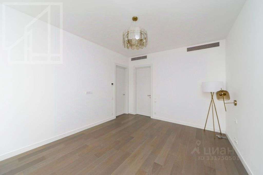 m. Ulitsa 1905 goda: Apartment, 4-rooms